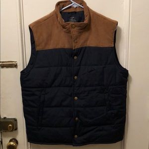 J. Crew mens Trekker Vest in Medium